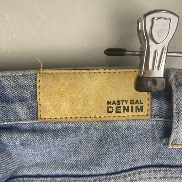 Nasty Gal High Rise Straight Leg Side Slit Jeans Size 6 Waist 26" - Picture 9 of 9